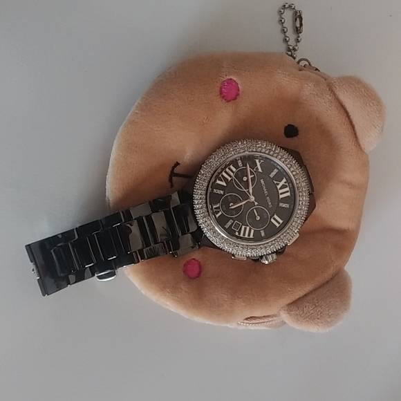 Women watch - Picture 4 of 4